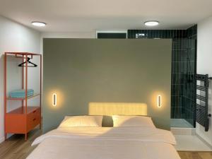 Fenêtre sur Cour - Hyper centre, Parking Inclus, Balcon, Wifi