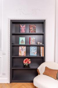 SJR - N9 Luxury Design Apartment