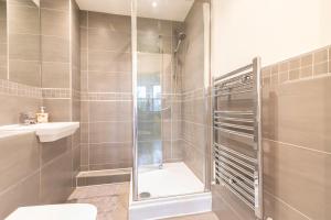 Stylish flat in Romford - 5mins for Elizabeth line