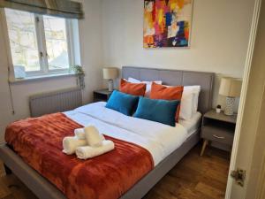 Central SE1 2BR for 7 Walk to Tower Bridge & London Attractions