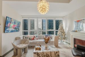 Velour Elegance French 3BR Uptown Parksuits BGC with Dryer