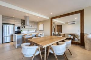 Golden Hour Retreat at Vista Vela Sunset