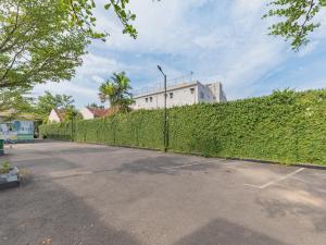 RedDoorz Plus near UNIMED Medan