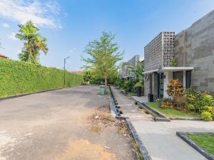 RedDoorz Plus near UNIMED Medan