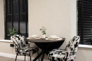 City Centre Apartment Sleeps 2 with WiFi