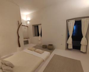 Kamara cave rooms