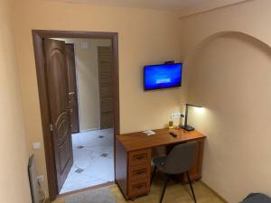 Old Town - Andrew descent