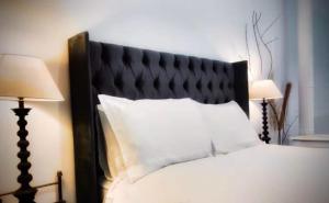 Charming country retreat Lakeview Cottage Hot tub