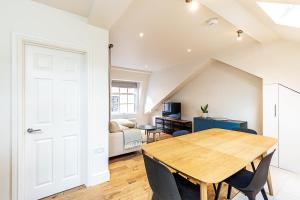 Modern Camden Town Apartment