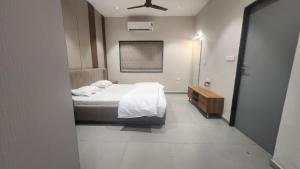 mahi river view villa