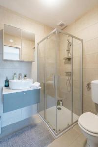 NESSO Sunlit Charming Apartment w2Bikes