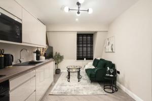 Edinburgh Apartment - Sleeps 2 - Royal Mile Close