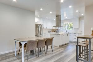 Steps to Russian River Peaceful Monte Rio Retreat