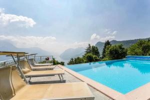 Villa Bellavista Lakeview Pool