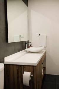 MARGARITA · Cozy loft ground floor wgarage - 1 block El Llano