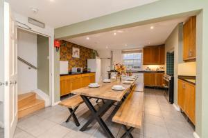 Beautiful Town House Next to Brighton Beach