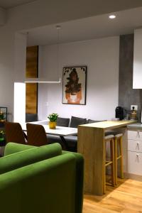 Cloud9 Apartments Bllok Area