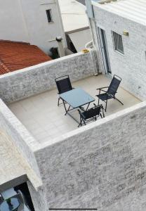 NJ Lavrio