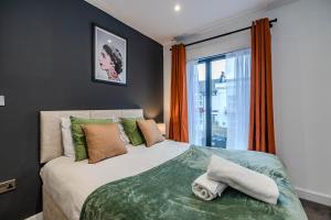 Morden 2 Bedroom Apartment at Central Brighton