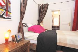 Stylish river-view apartment