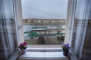 Spectacular Riverview apartment