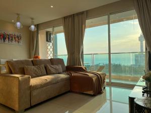 2 Bed Room Seaview -Best Of Location A Pattaya Gem