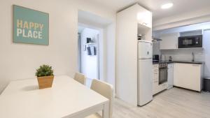 Lisbon City Apartment with Patio by LovelyStay