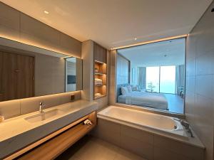 Lumi Apartment Alacate Hạ Long