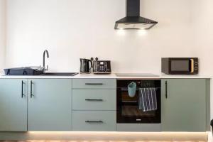 Beautiful 1 Bedroom Apartment near City Centre