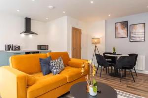 Beautiful 1 Bedroom Apartment near City Centre