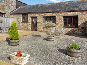 Byre Cottage - Uk50028