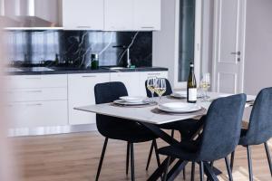 V86 - Stunning Sea View 2BR in Historic Senglea