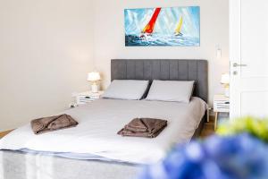 V86 - Stunning Sea View 2BR in Historic Senglea