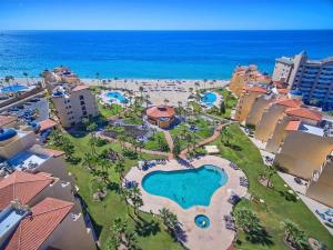 Gorgeous Third-Level Condo Princesa D-308