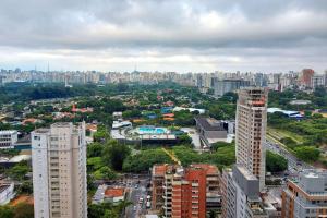 Wehome - Studio com Varanda em Moema | Piscina e Vista