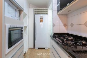 Apto em prédio c garagem no João Paulo BOO0301