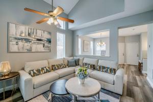 Pet Friendly! Renovated Arlington Home Near AT&T