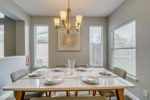 Pet Friendly! Renovated Arlington Home Near AT&T