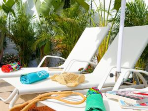 Oasis Beach III : Paradise with private Jacuzzi