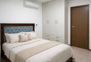 Elegant Chipipe Apartment Walk to the Beach