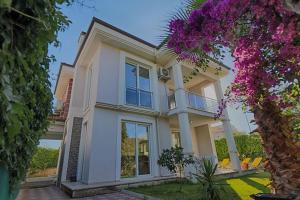 Detached Villa with Private Pool in Fethiye Çalışta