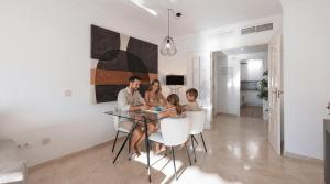 VACATION MARBELLA I Central Puerto Banus Apt, 24-7 Security, a minute from the Marina, The Sea and Luxury Shopping