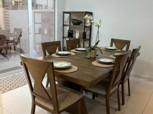 Baja Ocean View 3 BR Panoramic Terrace & Private Jacuzzi 8pp