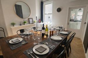 4BR House Popular Ravenhill Road