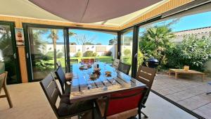 Villa Éole 8 people pool sea golf