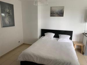 Studio in central Cannes, terrace, close to the beach