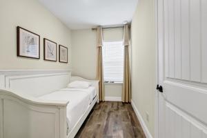 Pastel Paradise Villa Near Disney With Margaritaville Resort And Island H20 Waterpark Access - 3081Cs