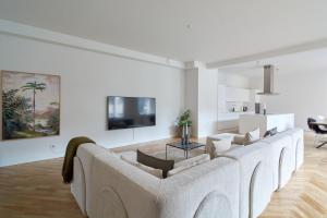 High-End Designer Apartment in City Center