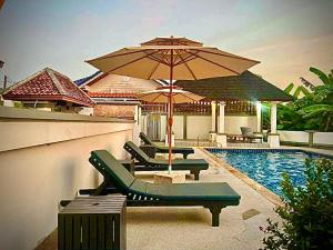 Casa Gris with Shared Pool