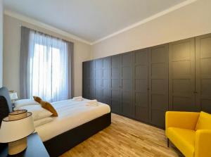 Modern apartment with 4 bedrooms